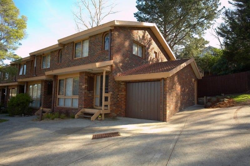 8 Paterson Crescent, GREENSBOROUGH VIC 3088, Greensborough - Image 1