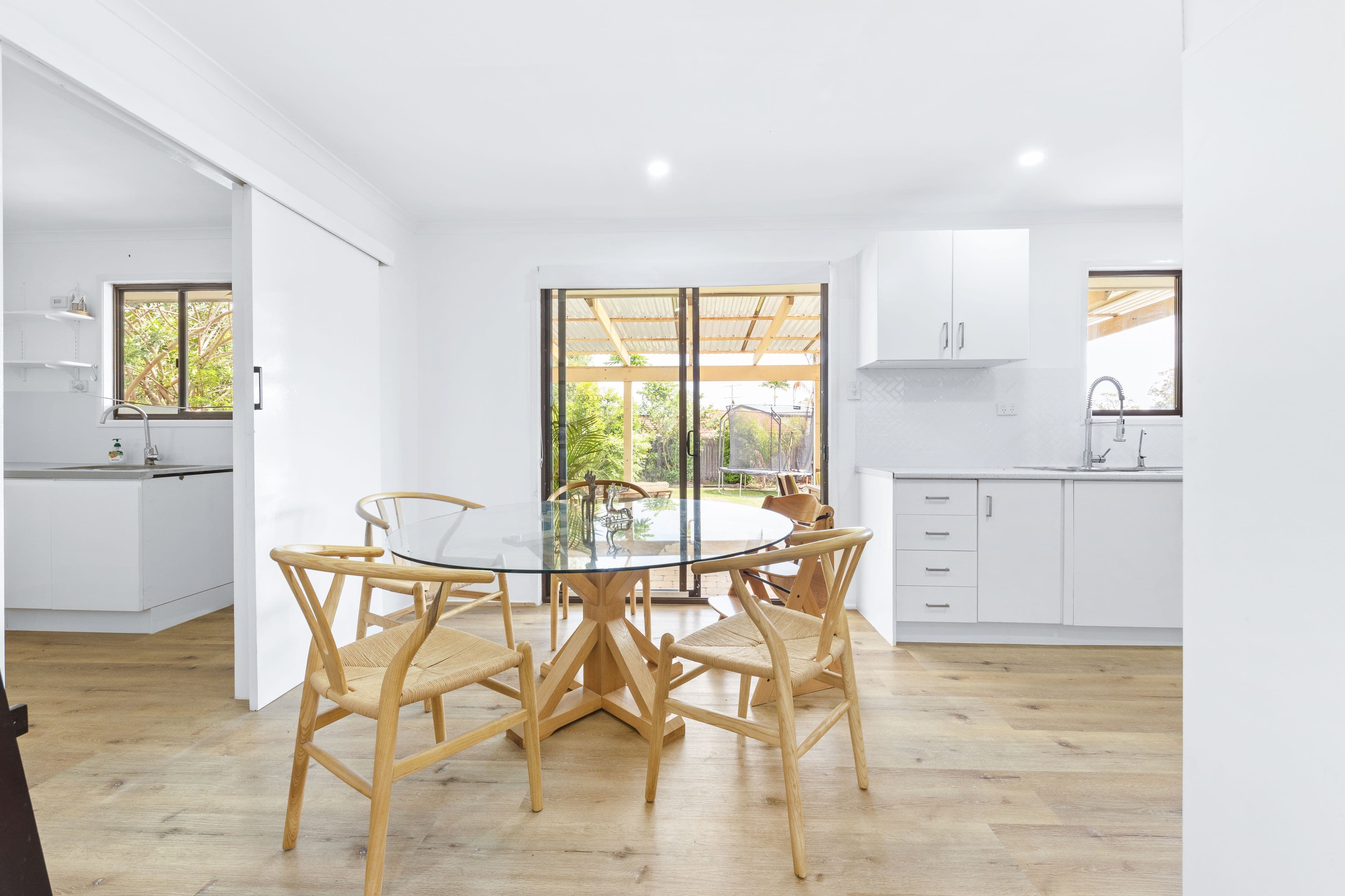5 KAROOM Drive, Glenfield Park, Glenfield Park - Thumbnail 4