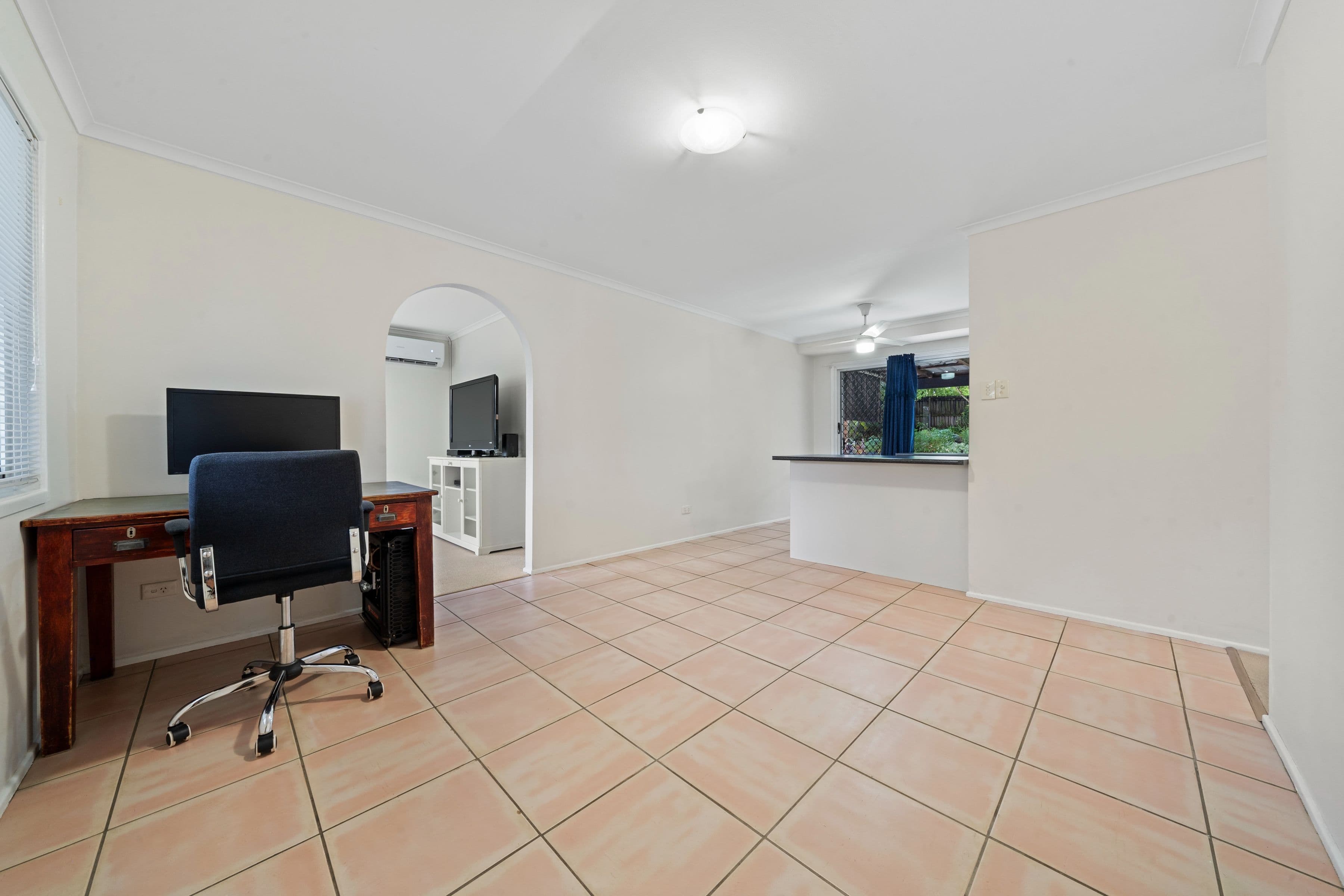 19 Strathallen Drive, Boronia Heights QLD 4124, Boronia Heights - Thumbnail 4