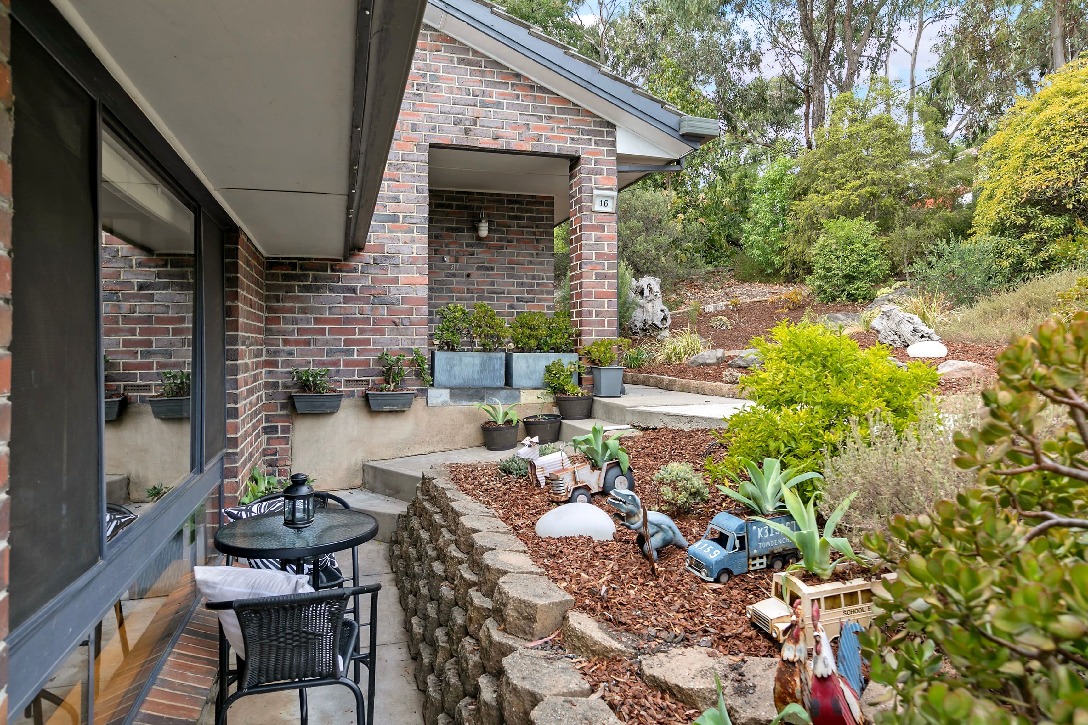 16 Deering Crescent, Banksia Park SA 5091, Banksia Park - Thumbnail 2