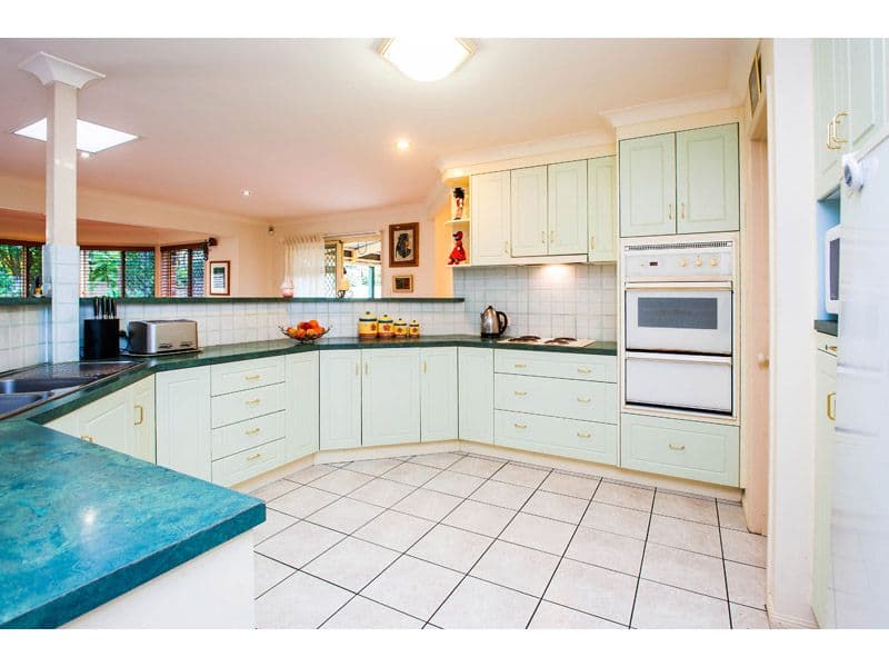 3 Lapage Place, WISHART QLD 4122, Wishart - Thumbnail 5