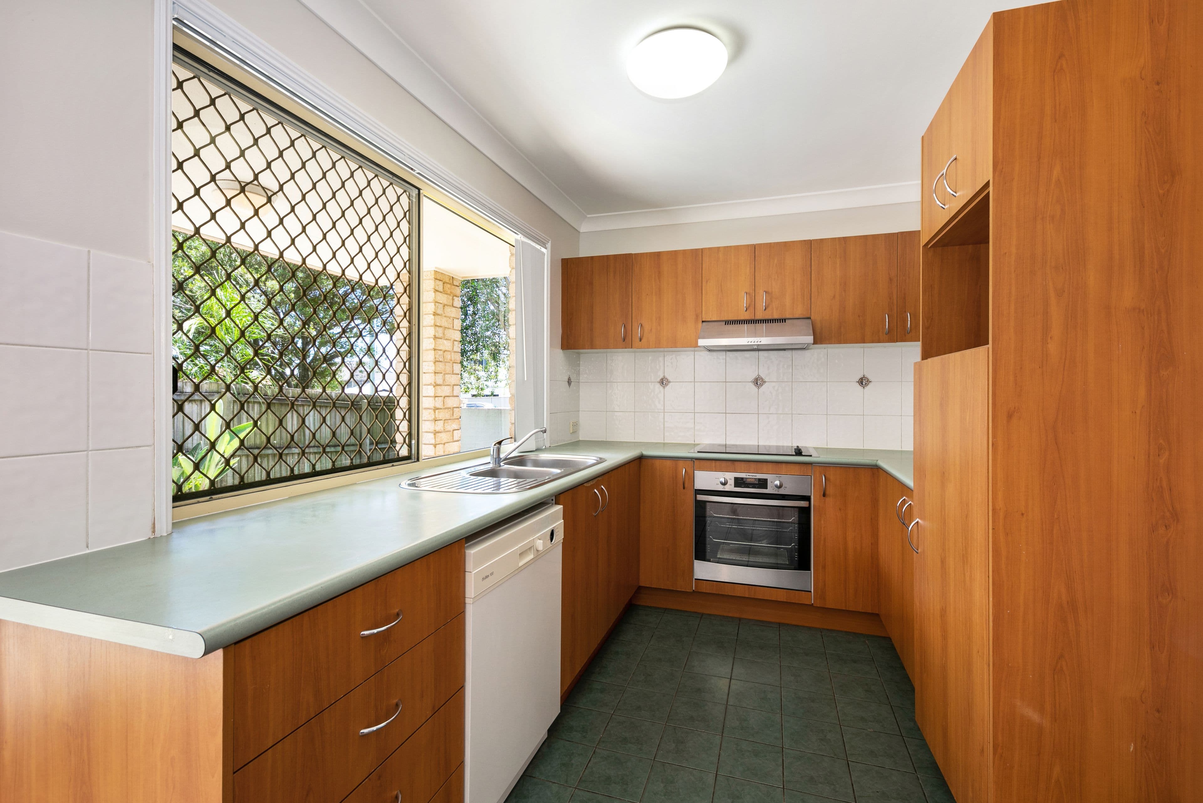 8 Luke Close, Sunnybank Hills QLD 4109, Sunnybank Hills - Thumbnail 5