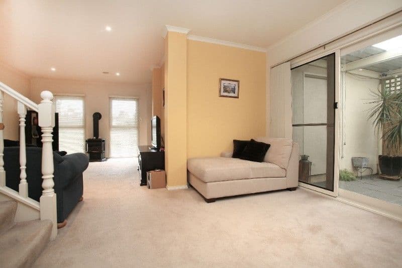 12 Victoria Knox Avenue, ROWVILLE VIC 3178, Rowville - Thumbnail 3