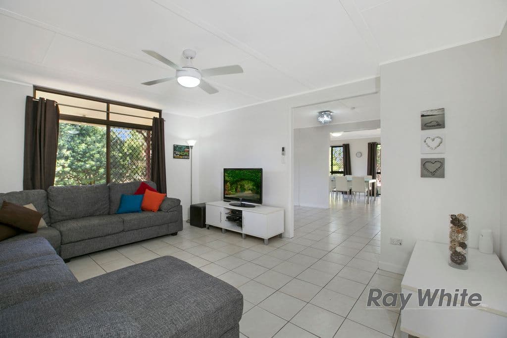19 Amaryllis Street, Alexandra Hills QLD 4161, Alexandra Hills - Thumbnail 2