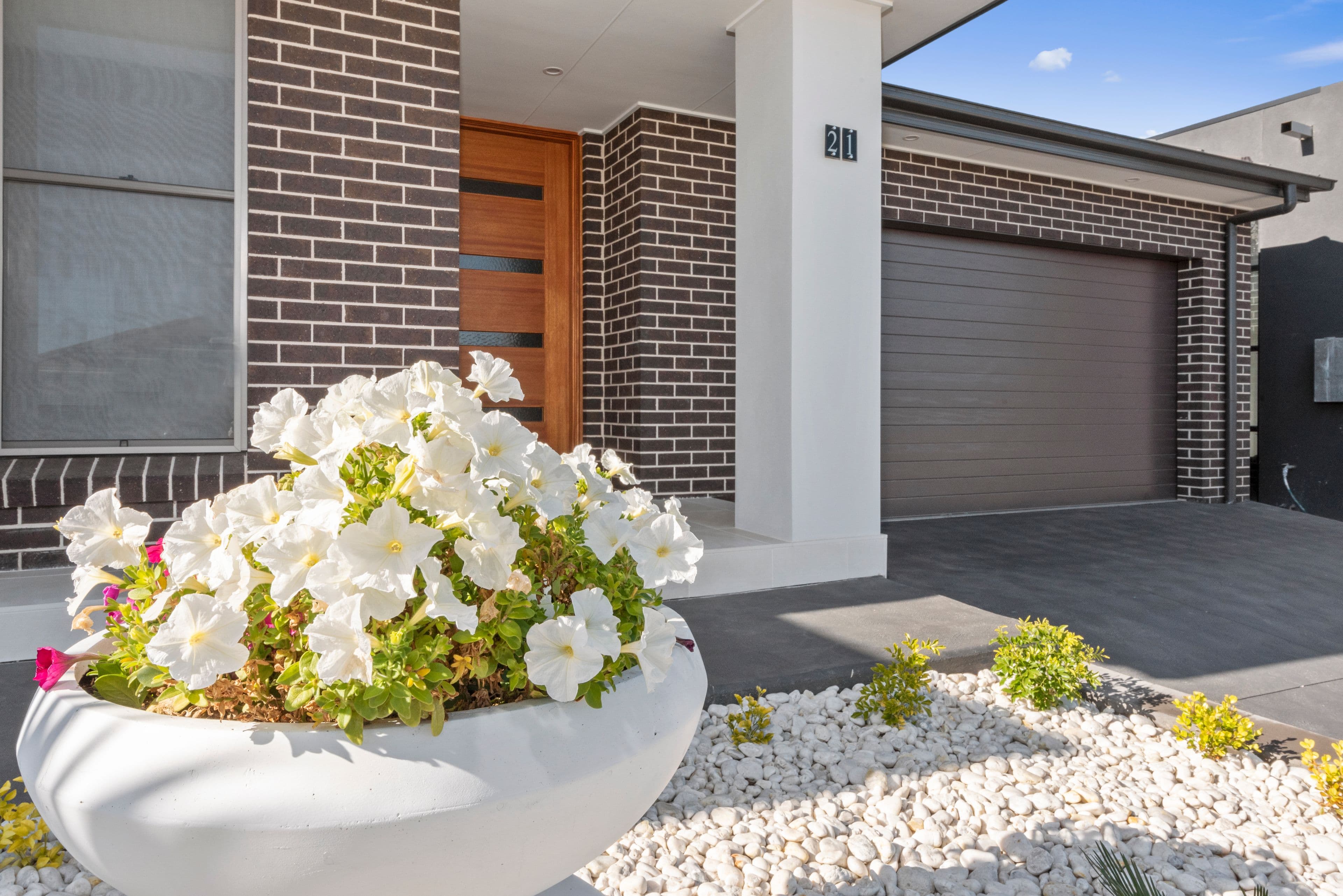 21 Austen Boulevard, Spring Farm - Thumbnail 2