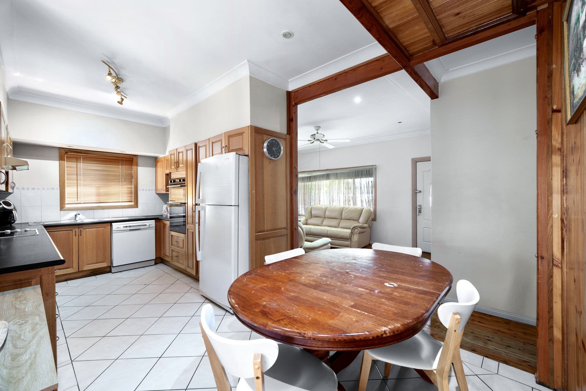 9 Waminda Avenue, Campbelltown NSW 2560, Campbelltown - Thumbnail 3