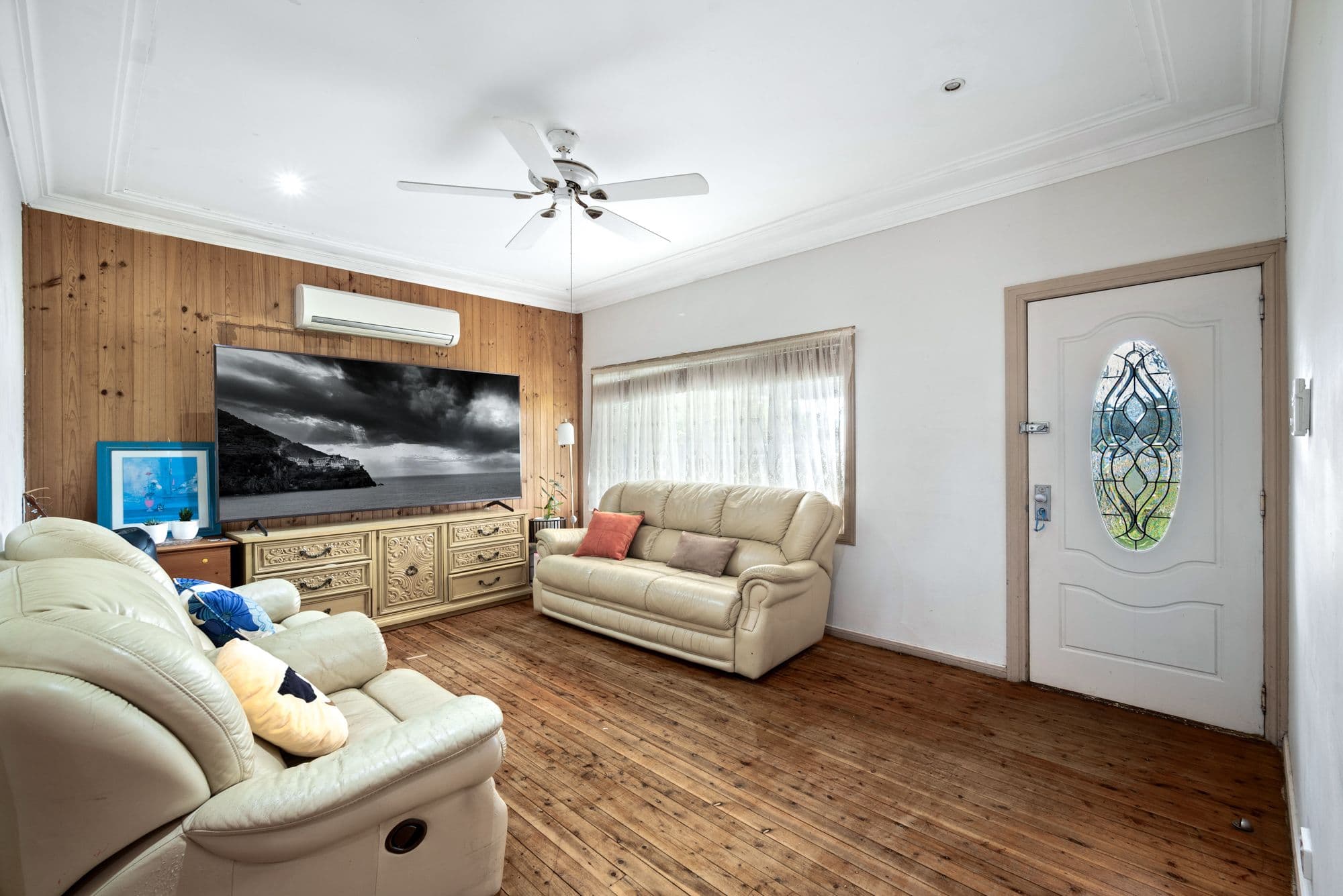 9 Waminda Avenue, Campbelltown NSW 2560, Campbelltown - Thumbnail 4