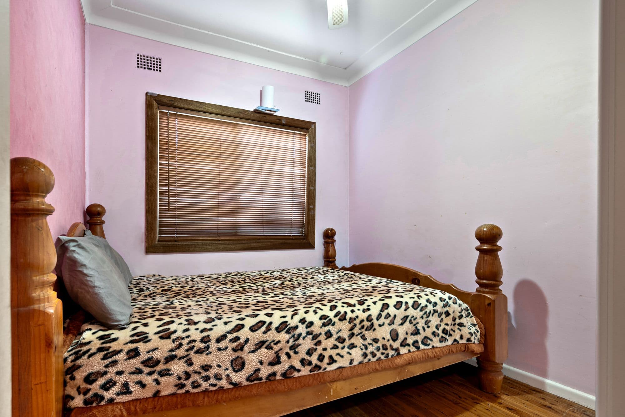 9 Waminda Avenue, Campbelltown NSW 2560, Campbelltown - Thumbnail 7
