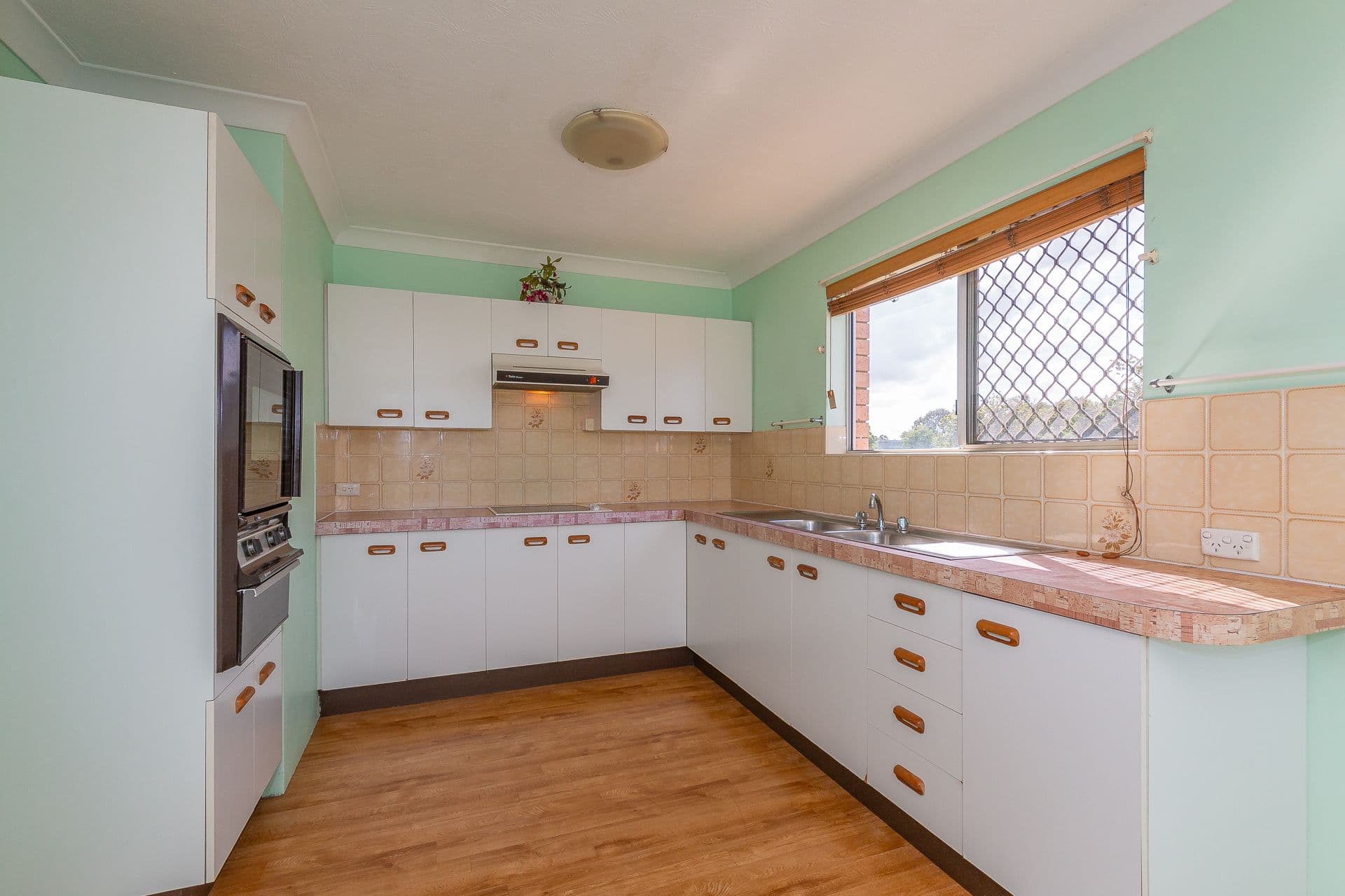 102 Hornibrook Esplanade, Clontarf QLD 4019, Clontarf - Thumbnail 3