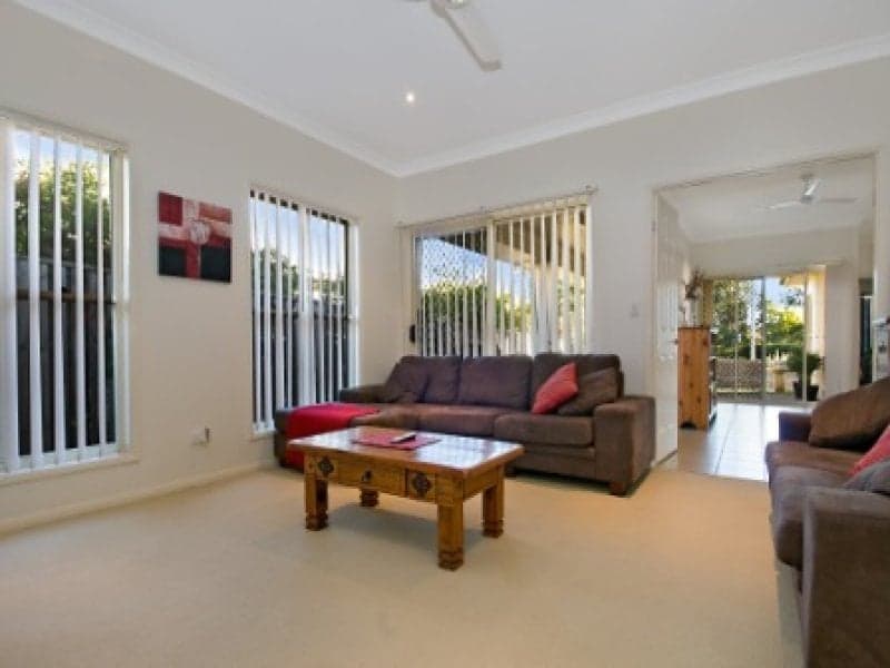 5 Riviera Crescent, Peregian Springs - Thumbnail 2
