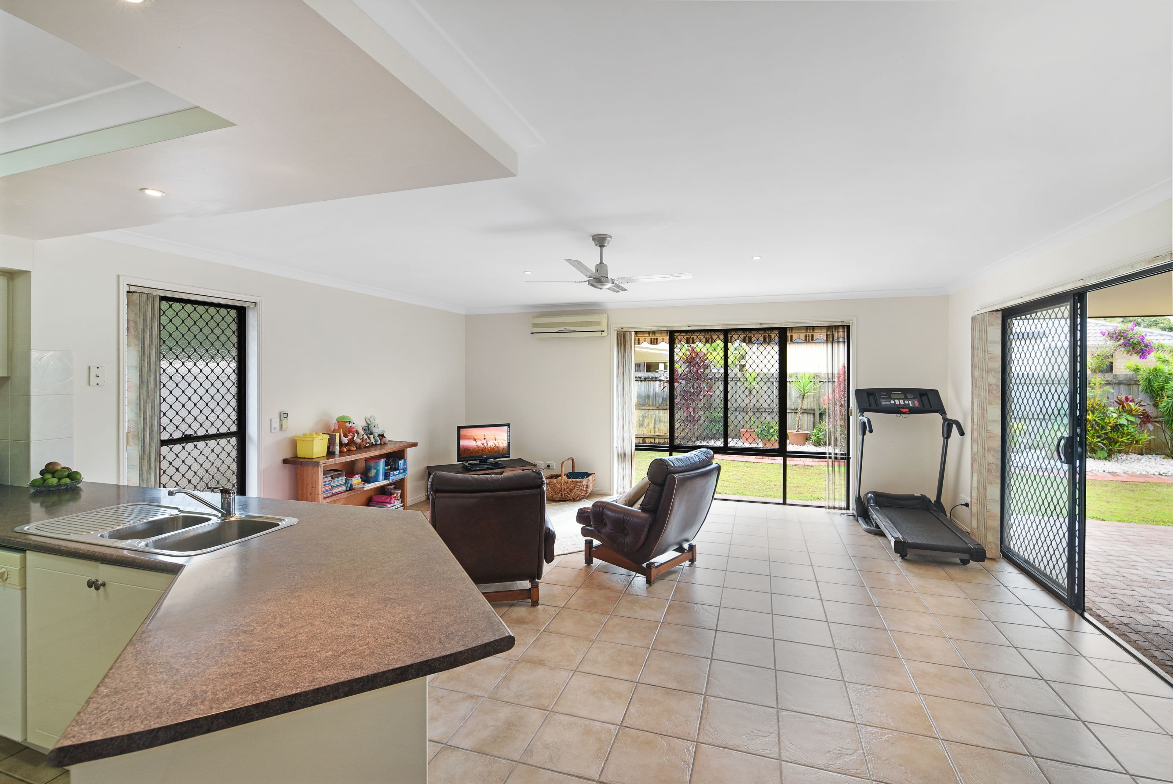 15 Lang Street, Pelican Waters QLD 4551, Pelican Waters - Thumbnail 3