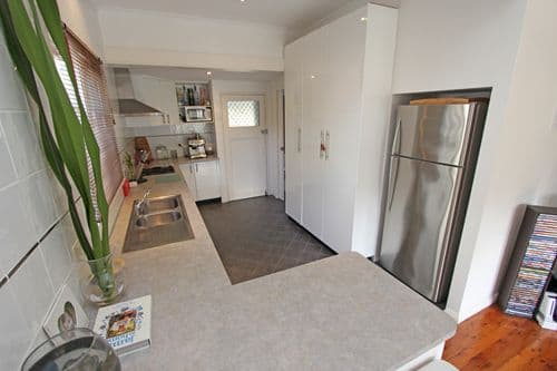 6 Edgewater Avenue, GREEN POINT NSW 2251, Green Point - Thumbnail 4