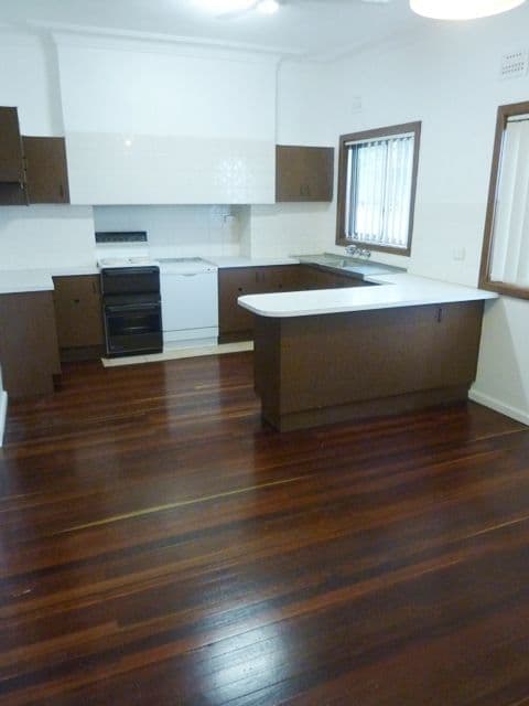 9 Doncaster Street, CORRIMAL NSW 2518, Corrimal - Thumbnail 4