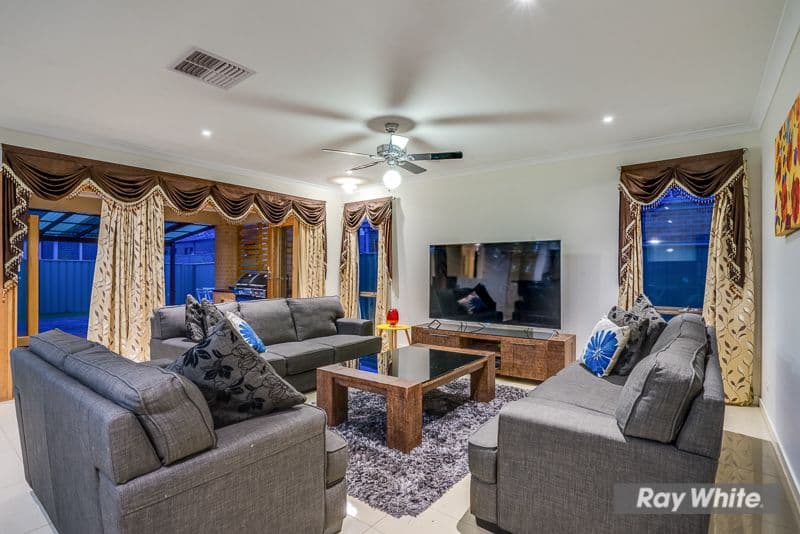 15 PEMBURY Way, Wyndham Vale VIC 3024, Wyndham Vale - Thumbnail 8
