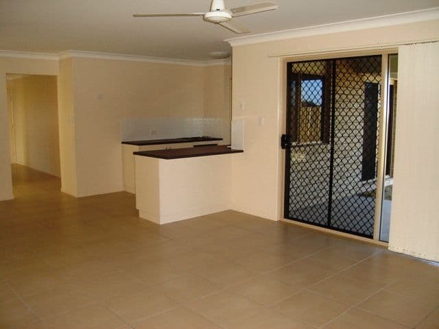 8 Regent Court, THABEBAN QLD 4670, Thabeban - Thumbnail 2