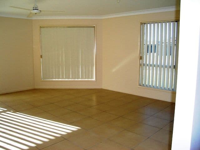 8 Regent Court, THABEBAN QLD 4670, Thabeban - Thumbnail 3
