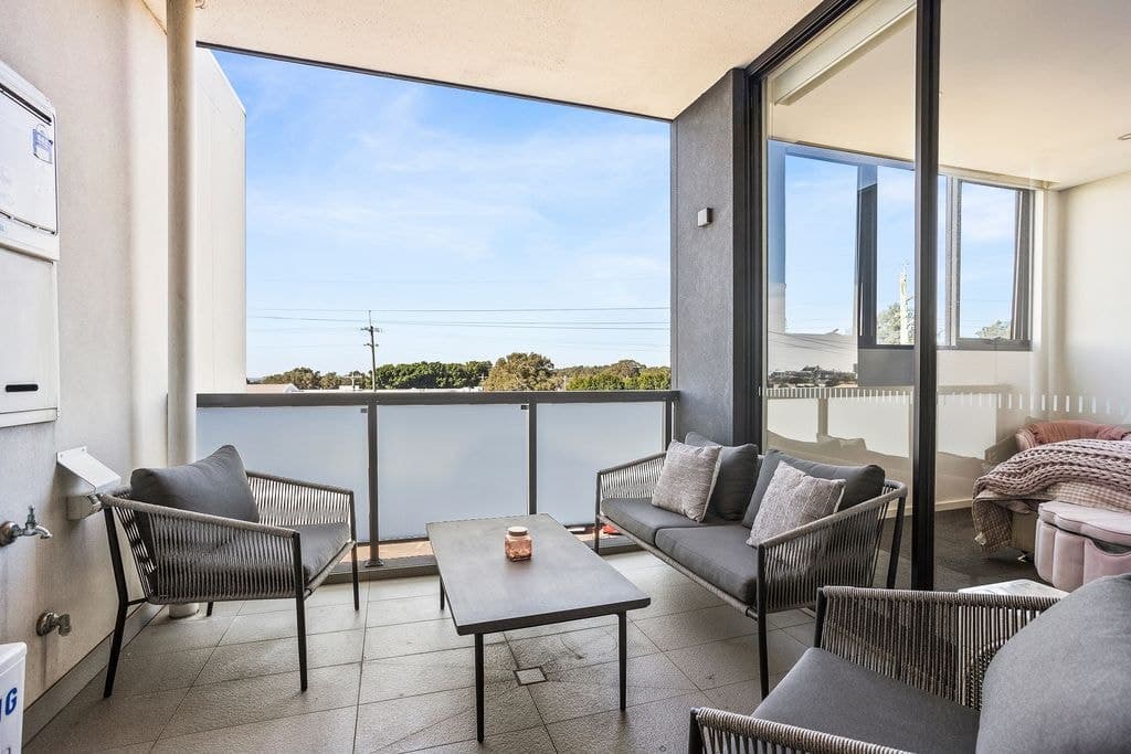 204/118 Gladstone Avenue, Coniston - Thumbnail 4