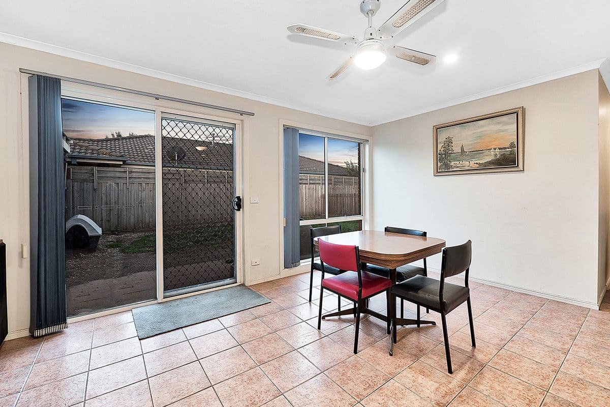 35 Glenaire Crescent, Cranbourne West VIC 3977, Cranbourne West - Thumbnail 5