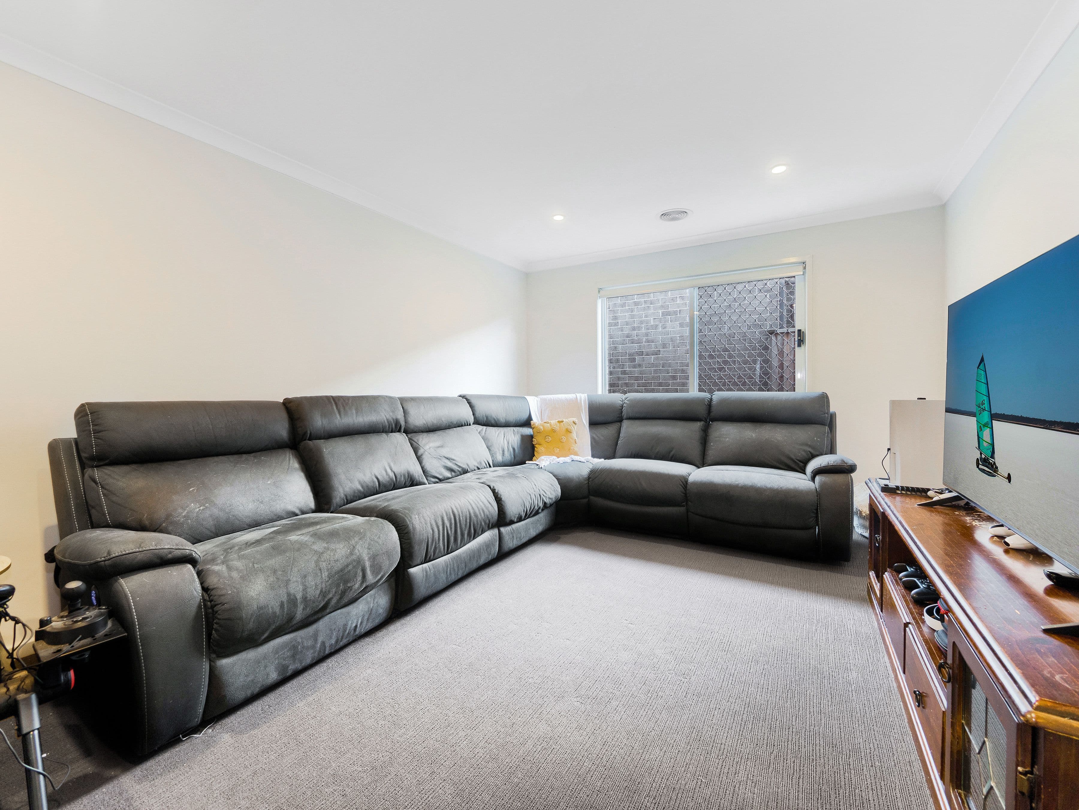 13 Canopy Grove, Cranbourne East VIC 3977, Cranbourne East - Thumbnail 4