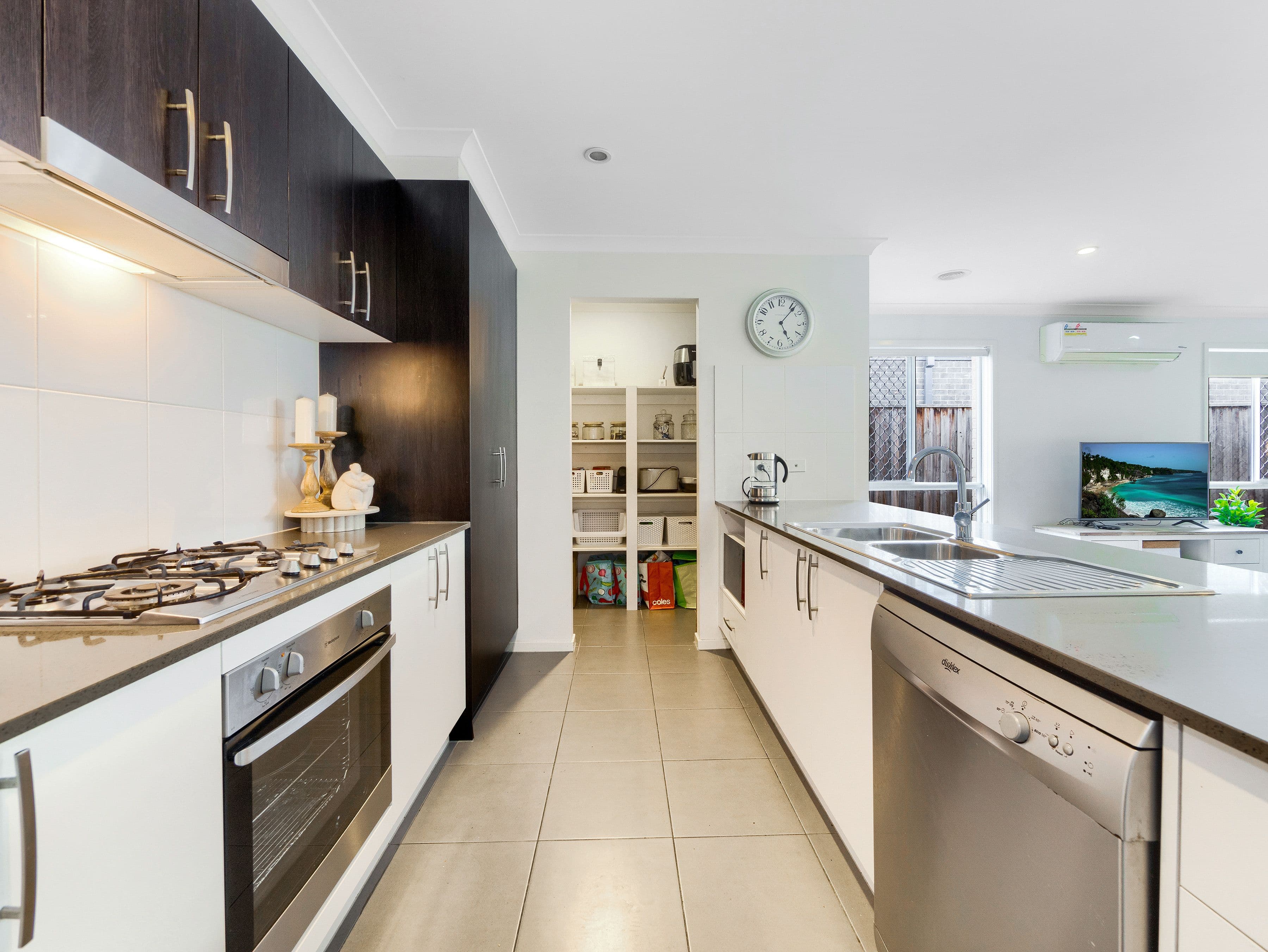 13 Canopy Grove, Cranbourne East VIC 3977, Cranbourne East - Thumbnail 6