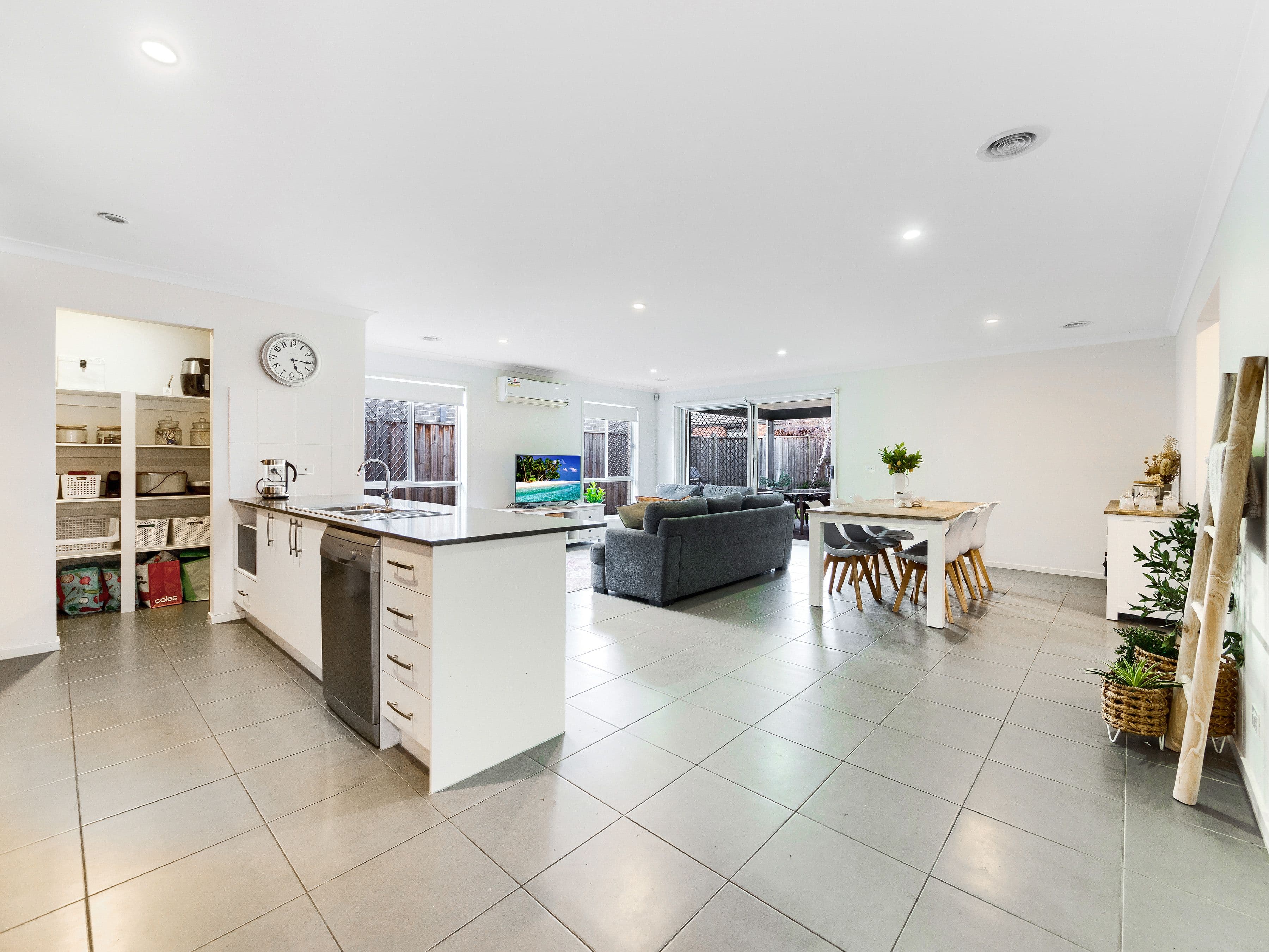 13 Canopy Grove, Cranbourne East VIC 3977, Cranbourne East - Thumbnail 8