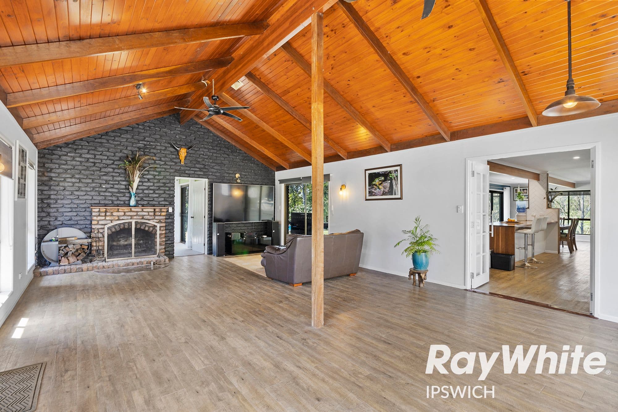 84 Leichhardt Crescent, Barellan Point QLD 4306, Barellan Point - Thumbnail 5