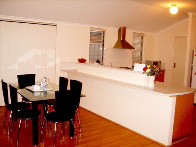 37 Wintergreene Drive, BEECHBORO WA 6063, Beechboro - Thumbnail 5