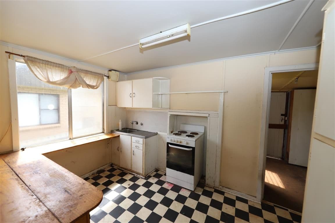 7 Batlow Avenue, Batlow NSW 2730, Batlow - Thumbnail 4