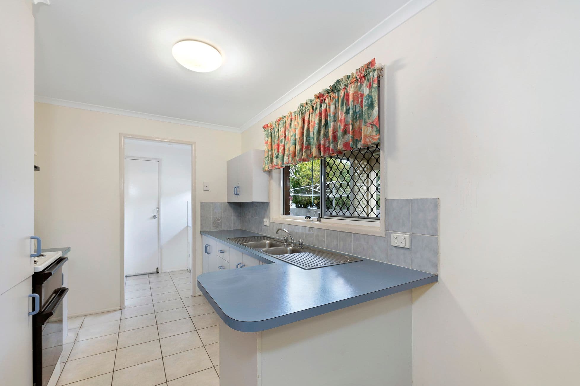 1 Cawte Street, Avenell Heights QLD 4670, Avenell Heights - Thumbnail 4