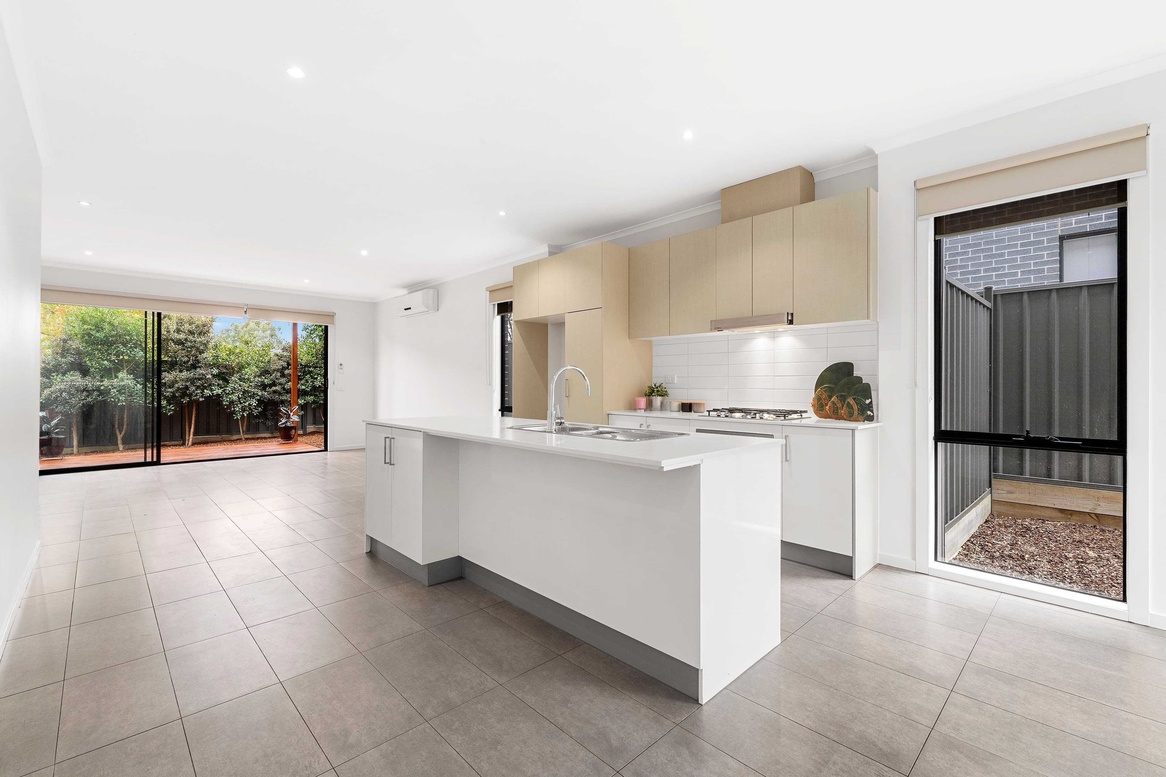 30 Ramez Street, Mernda VIC 3754, Mernda - Thumbnail 2