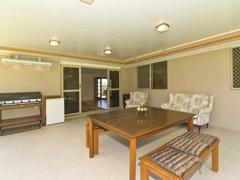 205 Mallawa Drive, PALM BEACH QLD 4221, Palm Beach - Thumbnail 4