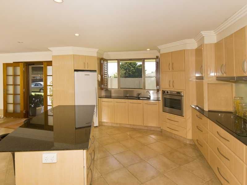 205 Mallawa Drive, PALM BEACH QLD 4221, Palm Beach - Thumbnail 7