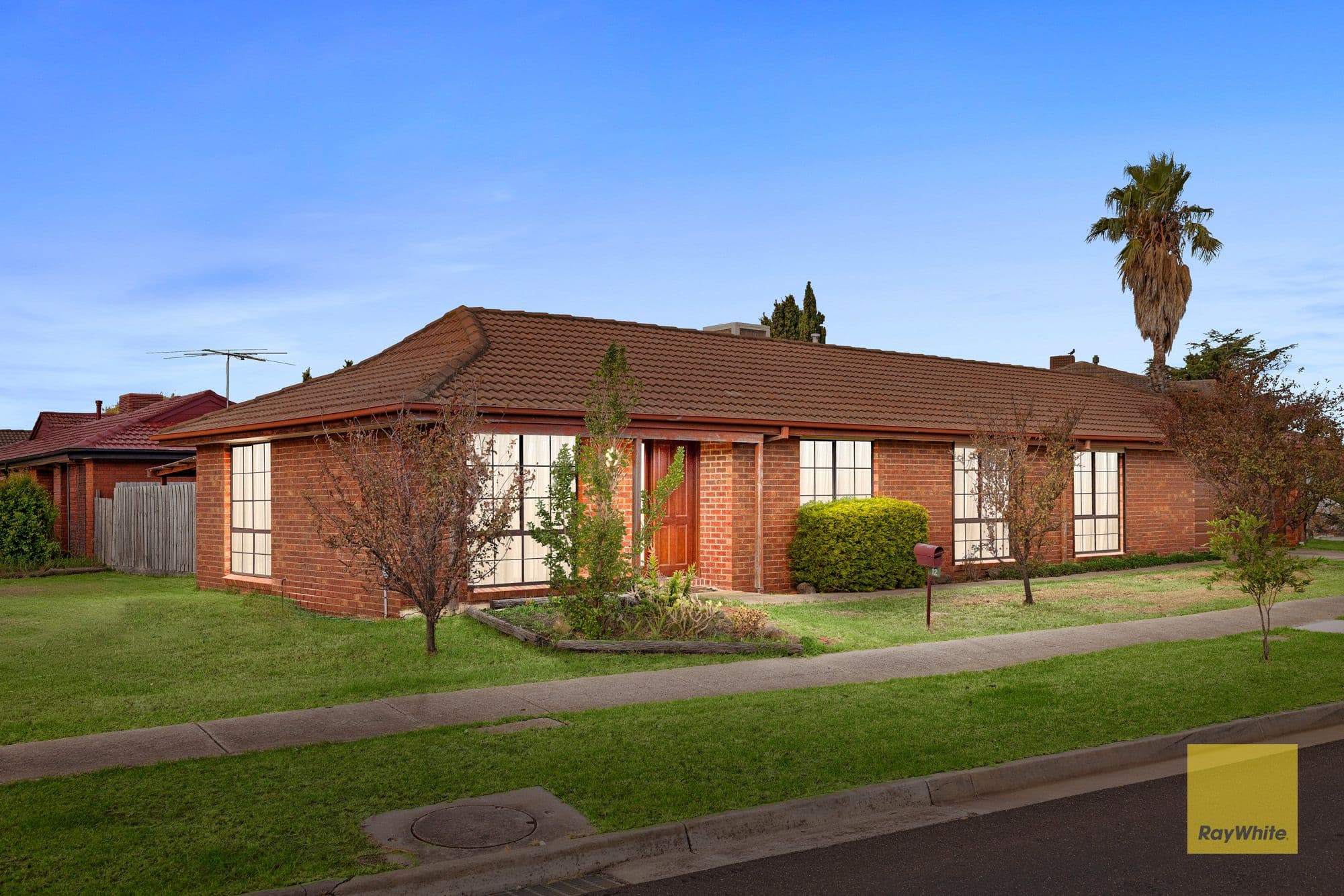 12 Staughton Place, Hoppers Crossing VIC 3029, Hoppers Crossing - Thumbnail 2