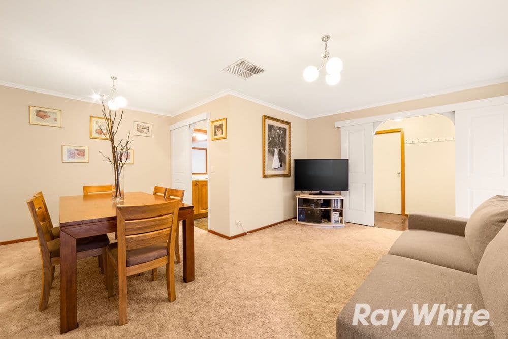 4 Whitfield Court, Mill Park VIC 3082, Mill Park - Thumbnail 2