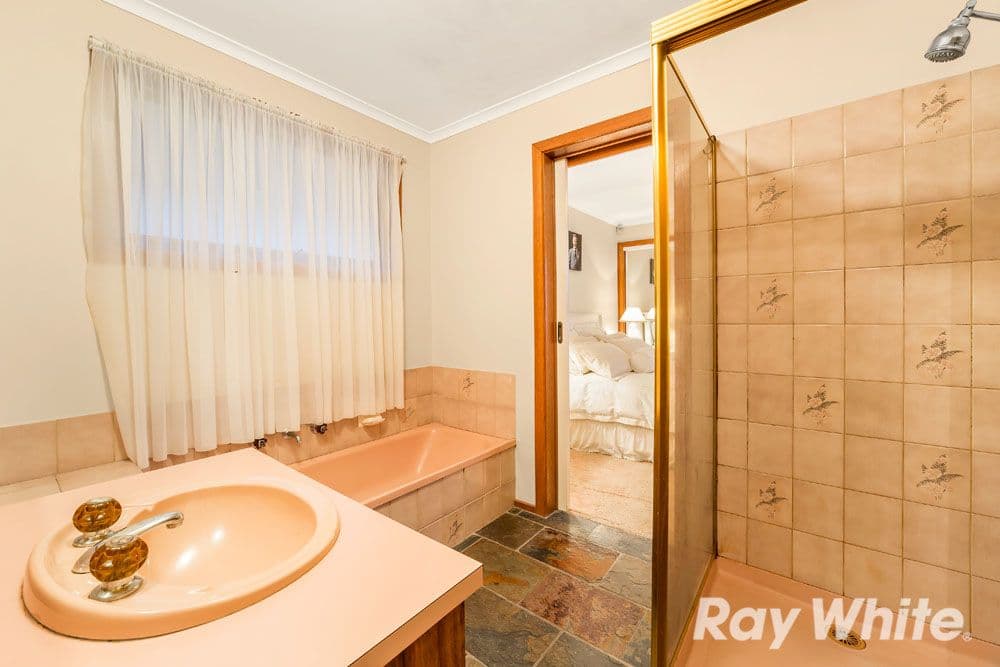 4 Whitfield Court, Mill Park VIC 3082, Mill Park - Thumbnail 5