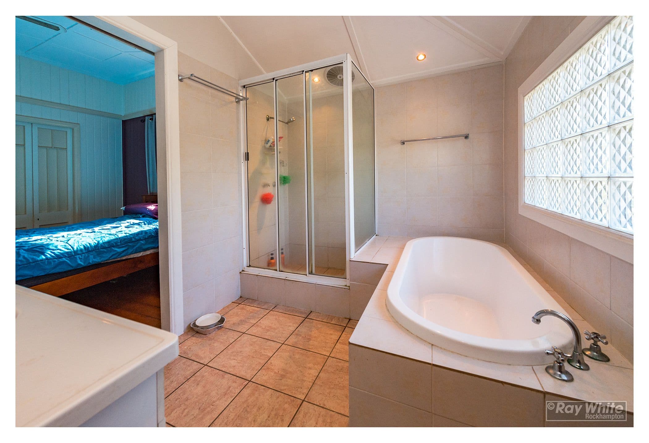2 Medcraf Street, Park Avenue QLD 4701, Park Avenue - Thumbnail 5