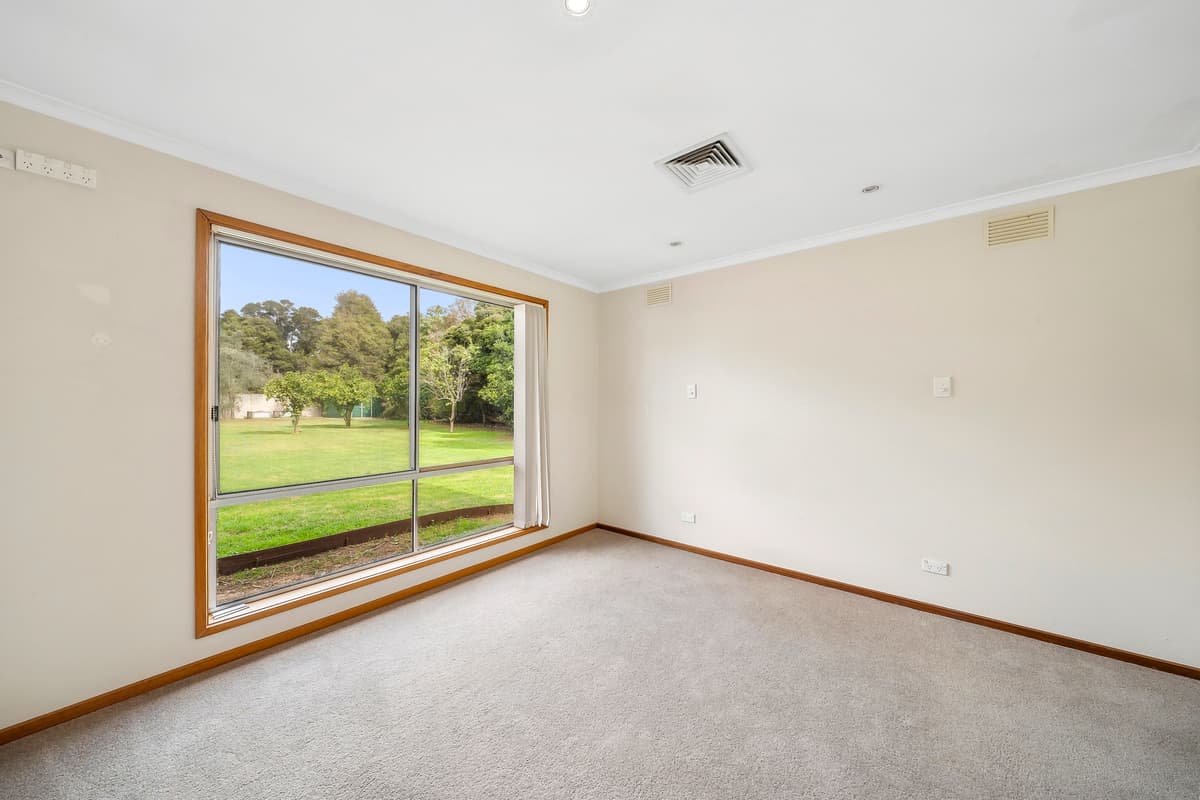 24 Devine Road, Kialla West, Kialla West - Thumbnail 8