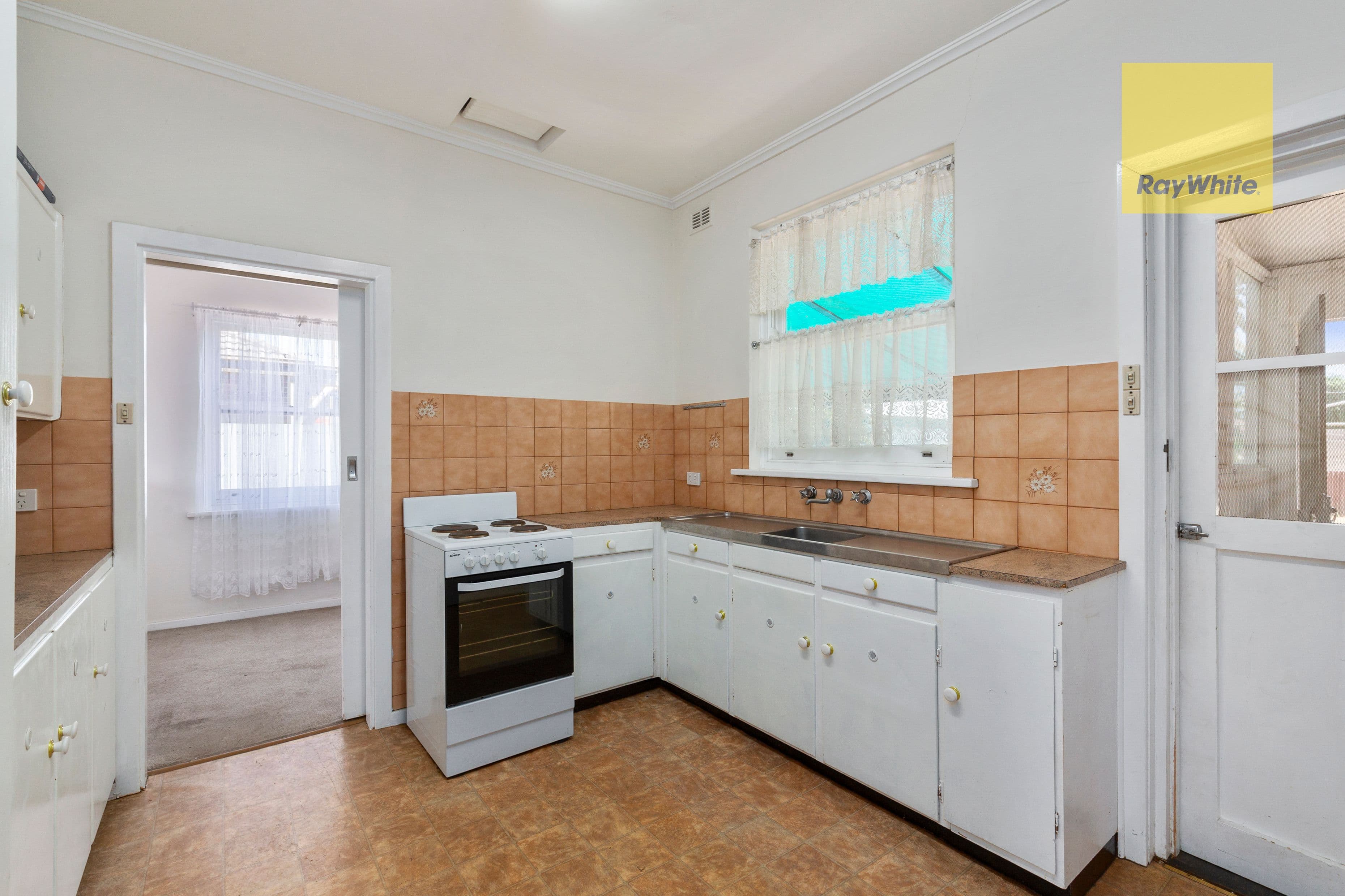 25 Larkspur Drive, St Albans VIC 3021, St Albans - Thumbnail 7