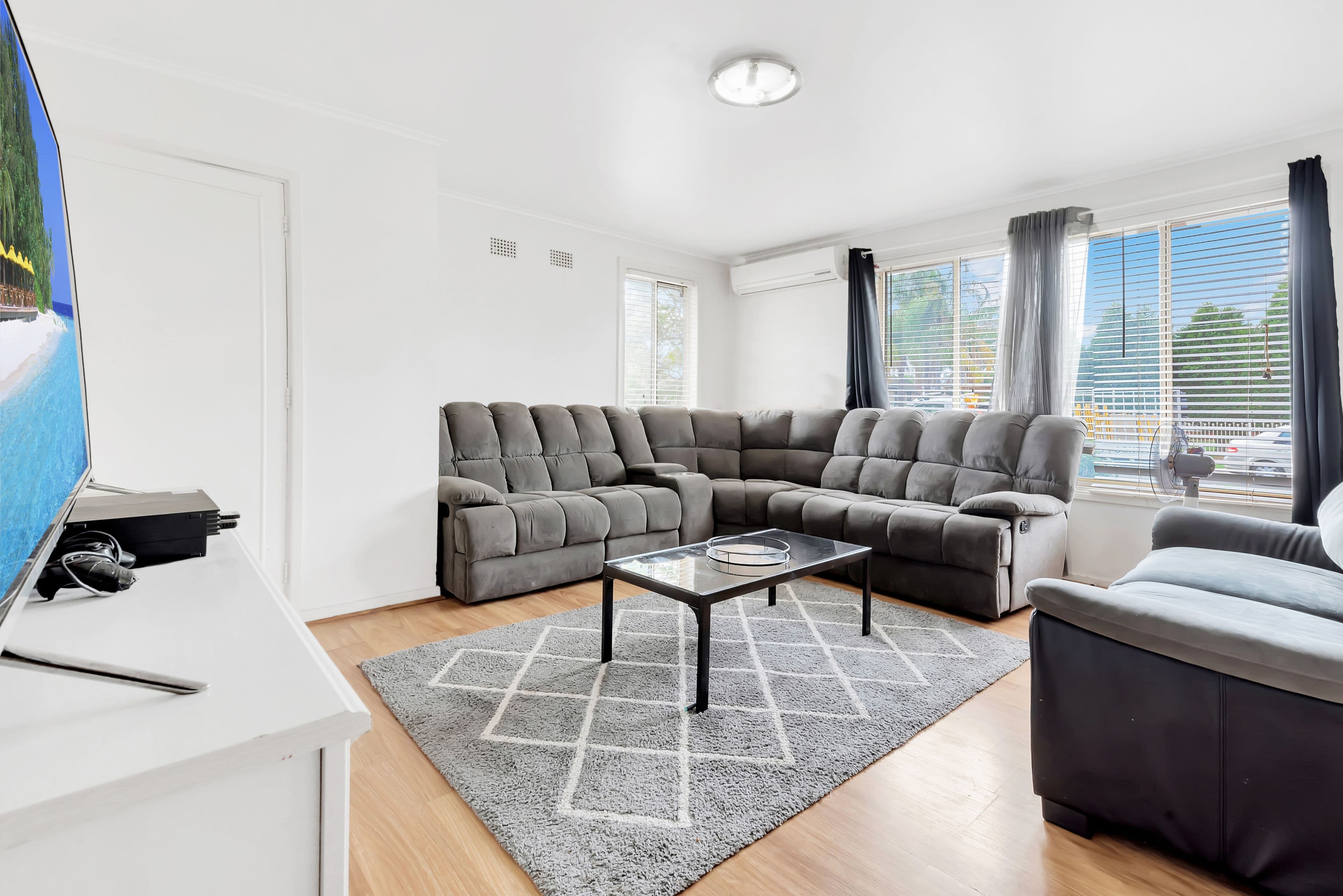 15 Tumbarumba Crescent, Heckenberg NSW 2168, Heckenberg - Thumbnail 2