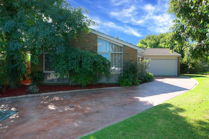 9 Colwyn Close, LANGWARRIN VIC 3910, Langwarrin - Thumbnail 2