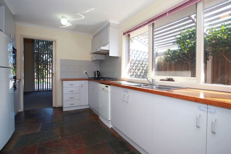 9 Colwyn Close, LANGWARRIN VIC 3910, Langwarrin - Thumbnail 5