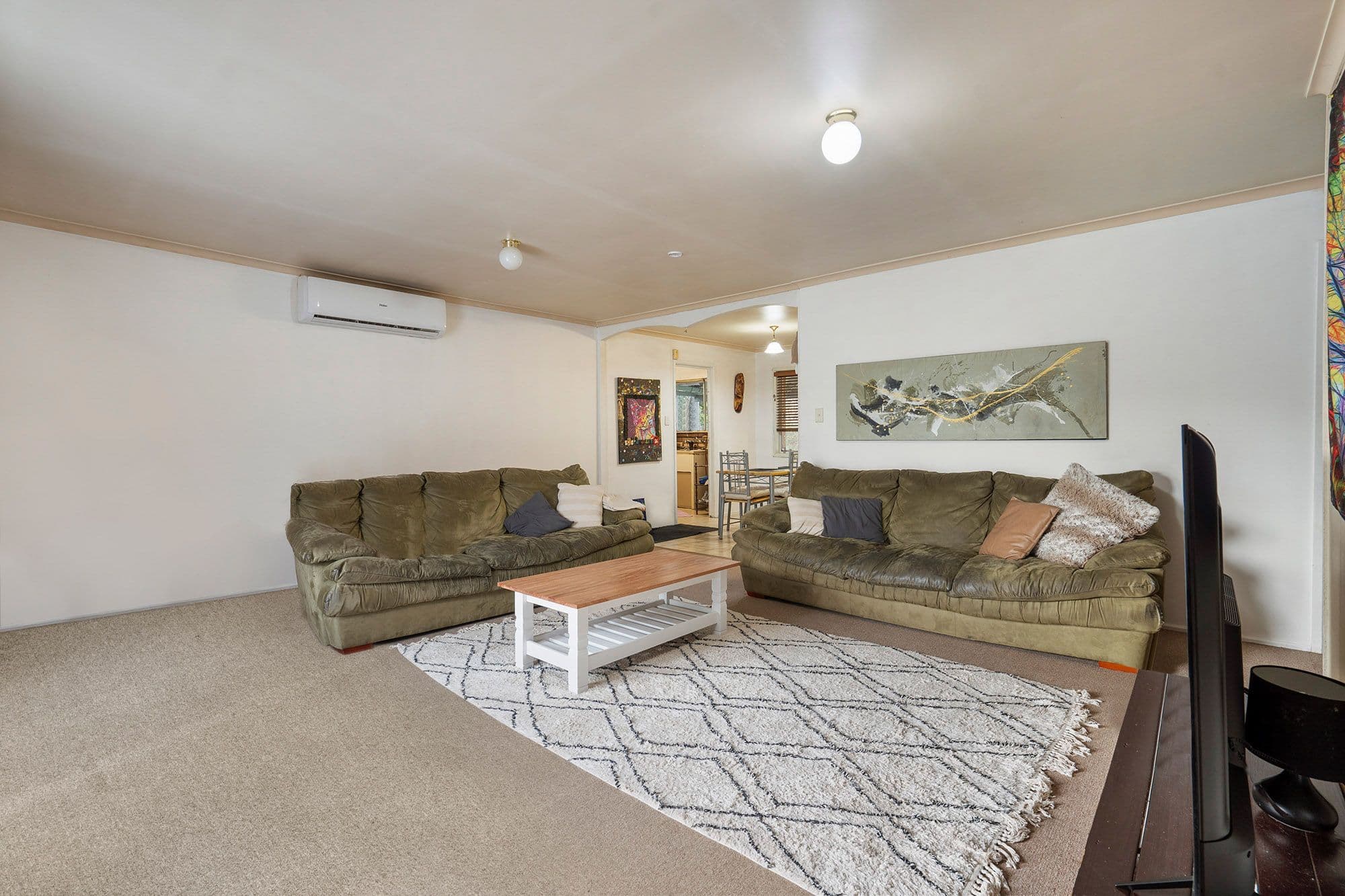 18 Bernice Avenue, Underwood QLD 4119, Underwood - Thumbnail 2