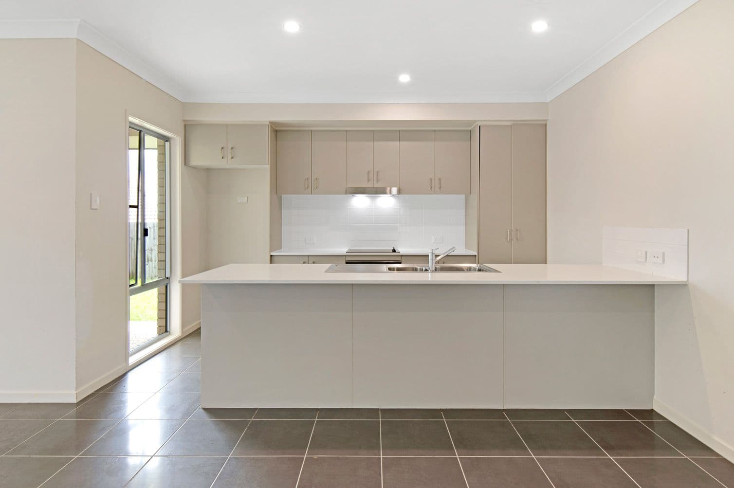 14 Lamont Street, Coomera QLD 4209, Coomera - Thumbnail 3