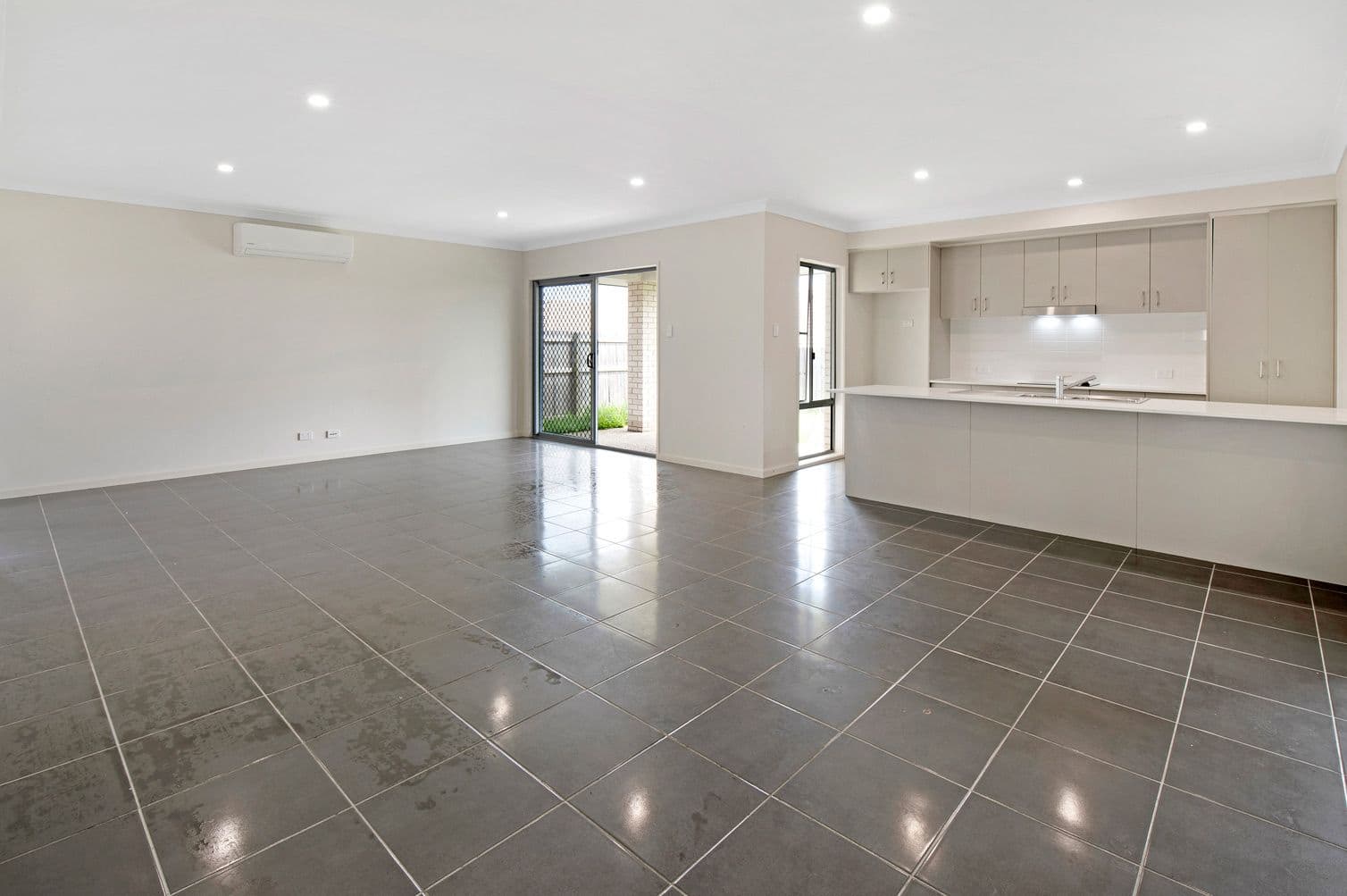 14 Lamont Street, Coomera QLD 4209, Coomera - Thumbnail 4
