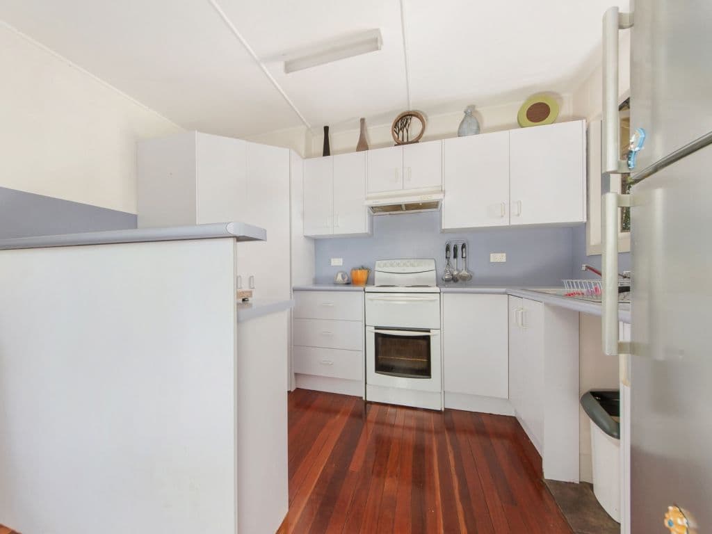 7 Berrigan Street, SOUTHPORT QLD 4215, Southport - Thumbnail 3