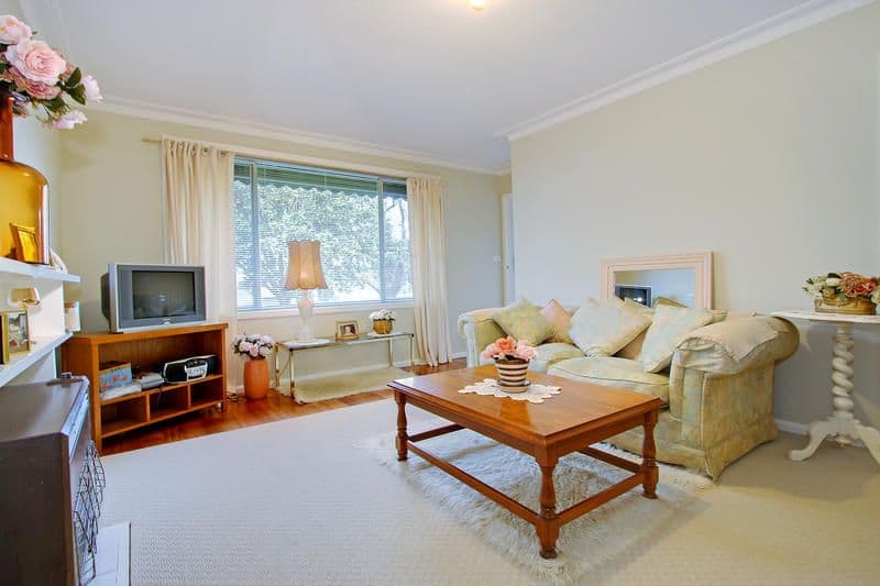 23  Cromwell Street, MORNINGTON VIC 3931, Mornington - Thumbnail 2