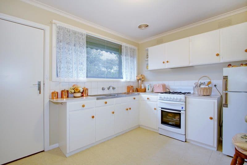 23  Cromwell Street, MORNINGTON VIC 3931, Mornington - Thumbnail 4