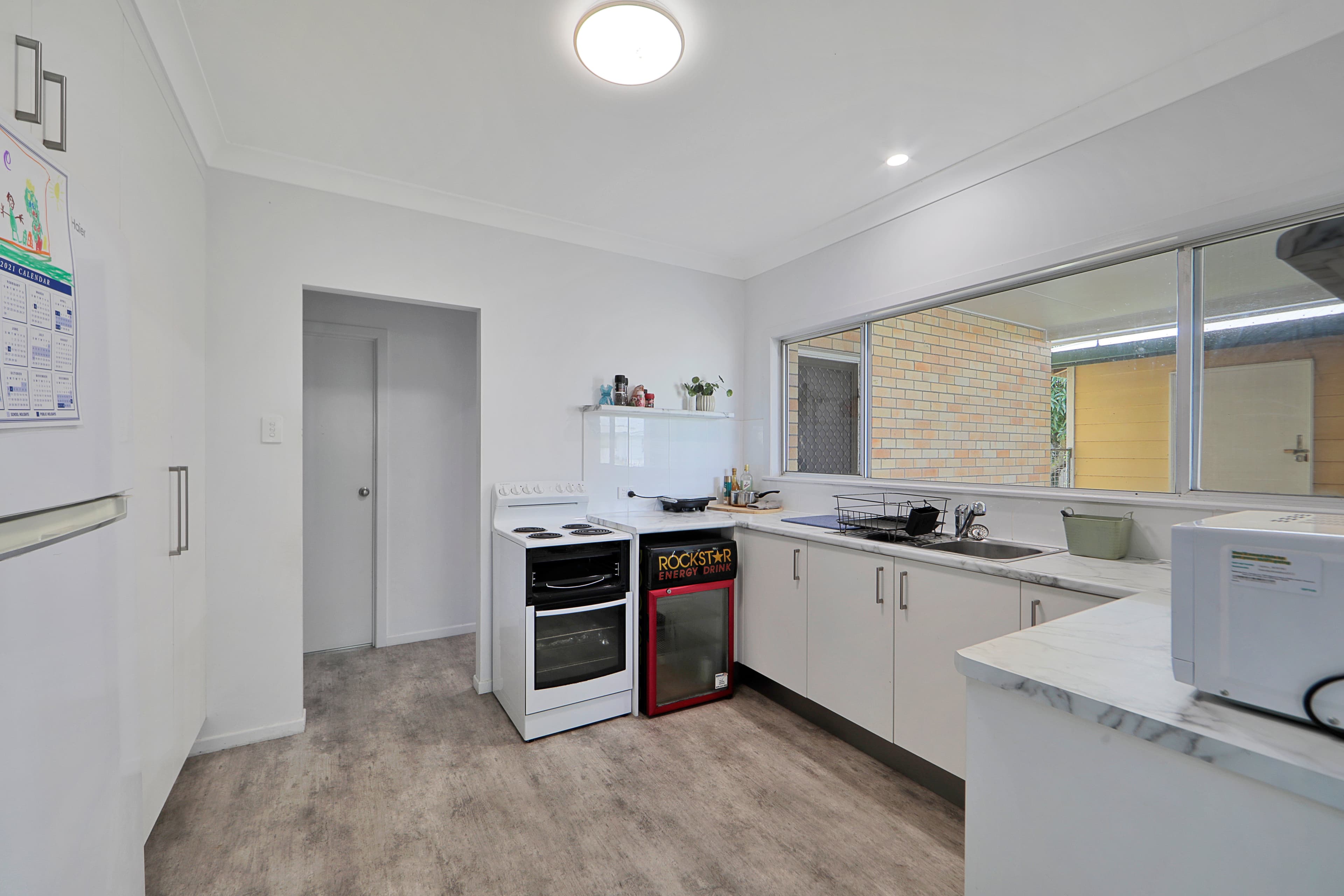 2A Loney Street, Avenell Heights QLD 4670, Avenell Heights - Thumbnail 4