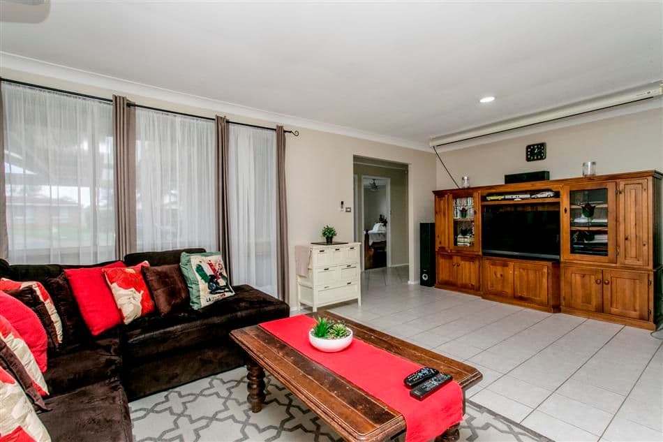 11 Werona Avenue, Claremont Meadows NSW 2747, Claremont Meadows - Thumbnail 3