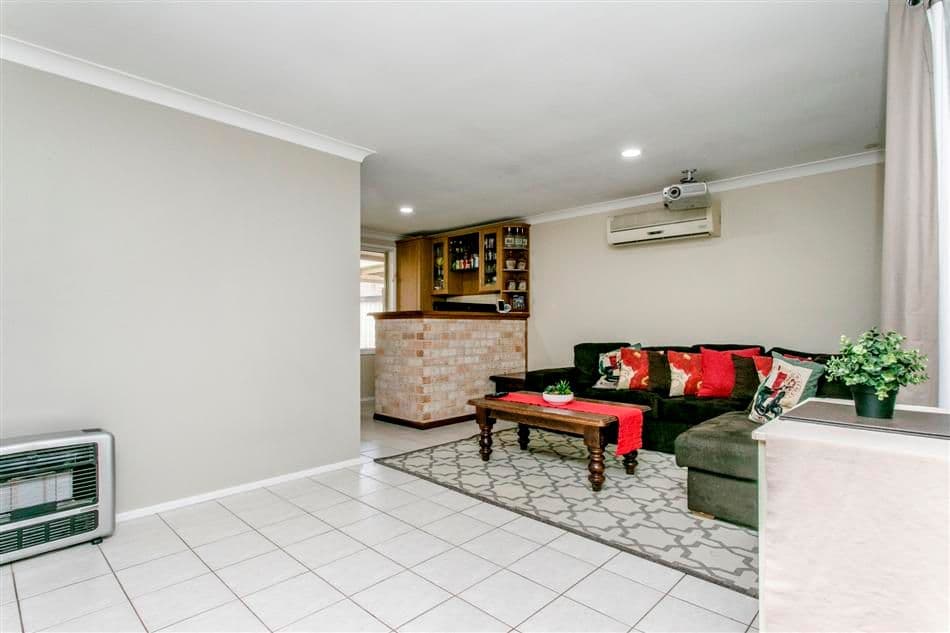 11 Werona Avenue, Claremont Meadows NSW 2747, Claremont Meadows - Thumbnail 5